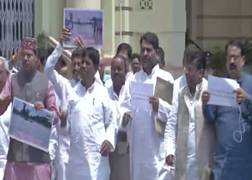 
      
      Bihar: Opposition leaders protest over floods, allege govt...
      
      