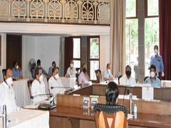 
      
      Maharashtra CM Thackeray holds meetings to review COVID-19...
      
      