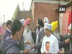 
      
      Delhi poll results: AAP workers begin celebrations in Amritsar
      
      