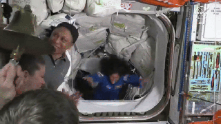 
      
      Boeing spacecraft with Indian-origin Williams docks at ISS
      
      