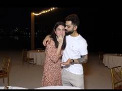 
      
      Anushka, Virat celebrate their pregnancy in Dubai with RCB squad
      
      