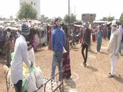 
      
      RSS gives food packets, grocery kits to poor in Nagpur
      
      