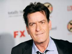 Charlie Sheen celebrates 1 year of not smoking cigarettes