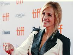 
      
      Julia Roberts celebrates 18th wedding anniversary with...
      
      