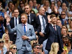 
      
      England cricketers take time out for Wimbledon
      
      