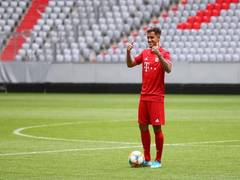 
      
      Philippe Coutinho hoping to win lots of titles with Bayern Munich
      
      