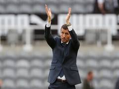
      
      La Liga: Valencia fires coach Javi Gracia
      
      