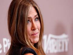 
      
      Before her Instagram debut, Jennifer Aniston had a 'stalker...
      
      