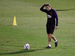 
      
      Barcelona's team bus gets lost in Jeddah, news conference...
      
      