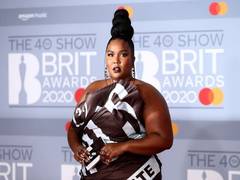 
      
      Lizzo claims she was kicked out of vacation rental early,...
      
      