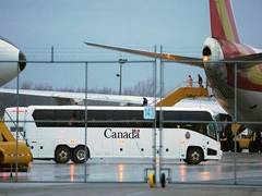 
      
      COVID-19 : Air Canada suspends flights to Italy 
      
      