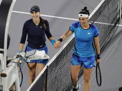 
      
      Belinda Bencic, Ons Jabeur, Carlos Moya test COVID positive...
      
      