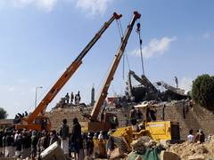 
    Death toll from airstrike in Yemen's Saada rises to 82
    