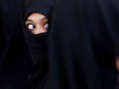 
      
      Pak: Muslim woman sent to safe house in Mirpur Khas 
      
      