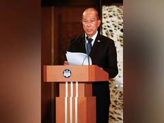 
      
      Philippine Defense Secretary faints at Independence Day ceremony
      
      