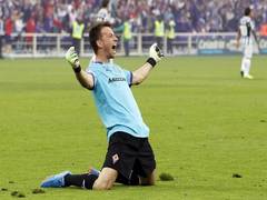 
      
      Neto joins Barcelona for next four seasons
      
      