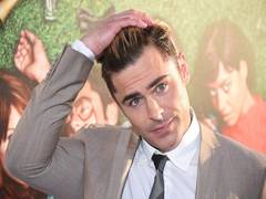 
      
      Zac Efron admits he never wants to get in 'Baywatch' shape...
      
      