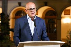 
    Power finally restored in Venezuela, says Information Minister 
    