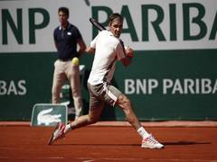 
      
      French Open: Federer beats Ruud to reach fourth round
      
      