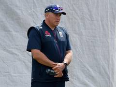 
      
      SL coaach Chris Silverwood wants batters to show intent to score
      
      