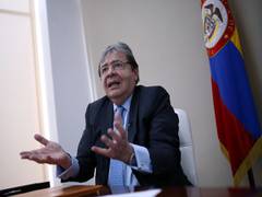 
      
      Colombian Defense Minister dies of COVID-19
      
      