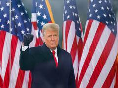 
      
      Twitter suspends Trump's campaign account 'Team Trump'
      
      