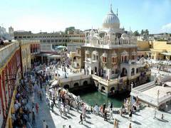 
      
      Nagar Kirtan: 1,100 Indian Sikhs arrive at Punja Sahib in Pakistan
      
      
