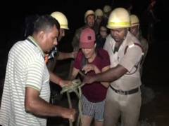 
      
      Firefighters rescue 11 students stranded at Balason river
      
      