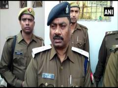 
      
      Woman, four daughters found dead in UP's Fatehpur
      
      