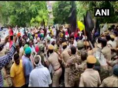 
      
      Farmers manhandle BJP leader Kailash Meghwal in Rajasthan
      
      