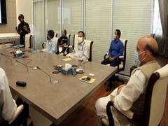 
      
      Rajnath Singh reviews ongoing projects at borders with BRO chief
      
      