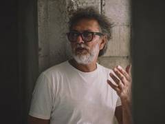 
      
      Filmmaker Rakeysh Omprakash Mehra jams with musician Ehsaan...
      
      