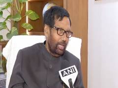 
      
      COVID-19 lockdown: Ram Vilas Paswan reviews food grains...
      
      