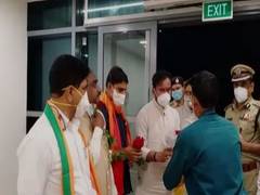 
      
      G Kishan Reddy arrives Andhra, offers prayers at Kanaka Durga...
      
      