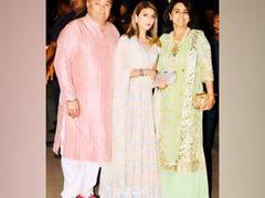 
      
      Rishi Kapoor's daughter Riddhima remembers him on his birth...
      
      