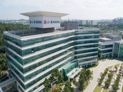 
      
      South Korea: Stock prices of LG Electronics, Innotek increases
      
      