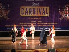
      
      'Iconic Week' festival begins in J-K to promote tourism,...
      
      