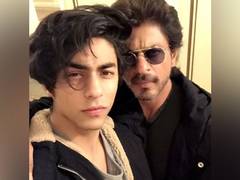 
      
      SRK turns a real life Guide, tours Mehrangarh fort
      
      