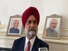 
      
      Indian envoy Sandhu, US Senator Feinstein discuss COVID-19
      
      