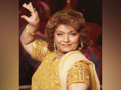 
      
      Bollywood celebrities pay tribute to choreographer Saroj Khan
      
      