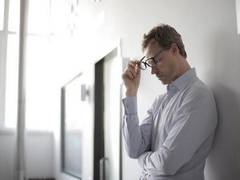
      
      Study reveals how people control unwanted thoughts
      
      
