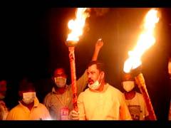 
      
      BJP MLA Raja Singh lights torch in Hyderabad to mark fight...
      
      