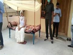 
      
      Andhra Pradesh: YSRCP MP Vijayasai Reddy sleeps in open air...
      
      