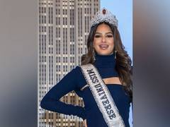 
      
      Miss Universe 2021 Harnaaz Kaur Sandhu visits NY's Empire...
      
      