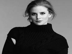 
      
      Throwback Thursday: 'Suits' actor Sarah Rafferty shares a...
      
      