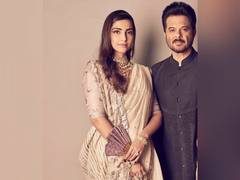 
      
      Sonam Kapoor gets teary eyed on meeting father Anil Kapoor
      
      