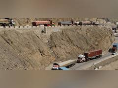 
      
      Pak's exports to Afghanistan fell by 35pc in last quarter of 2021
      
      