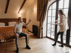 
    Why it's so difficult to put a full stop to toxic relationship
    