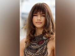 
      
      Zendaya dismisses rumors of being pregnant
      
      