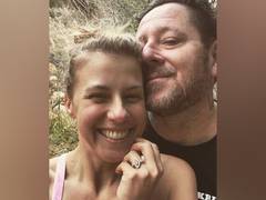 
      
      'Full House' star Jodie Sweetin gets engaged to Mescal Wasilewski
      
      